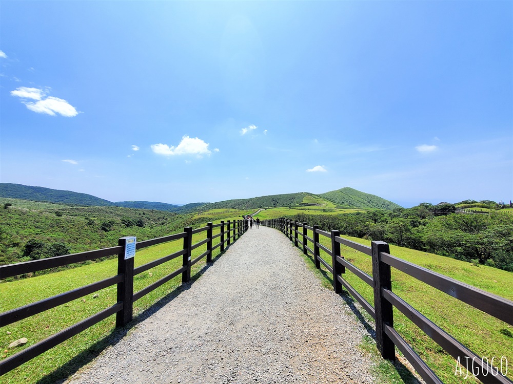 2026台北景點 擎天崗草原中央步道 陽明山登山步道 遠眺台北盆地
