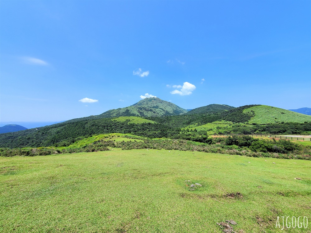 2026台北景點 擎天崗草原中央步道 陽明山登山步道 遠眺台北盆地