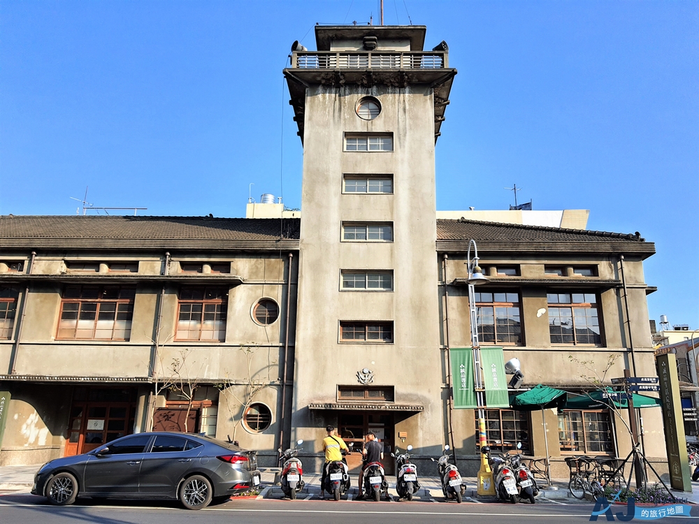 雲林景點 虎尾星巴克 日本時代合同廳舍改建 星巴克特色門市