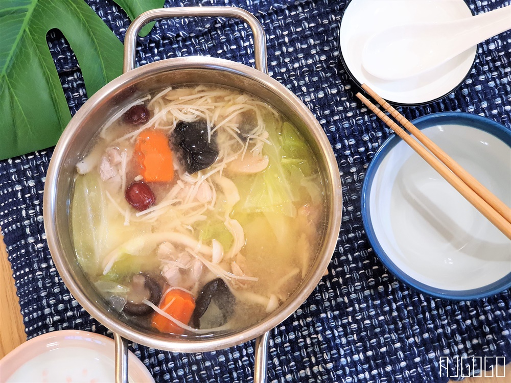 低熱量料理 王媽媽廚房雞湯鍋 9種口味美味鮮食包、還有手作抓餅喔