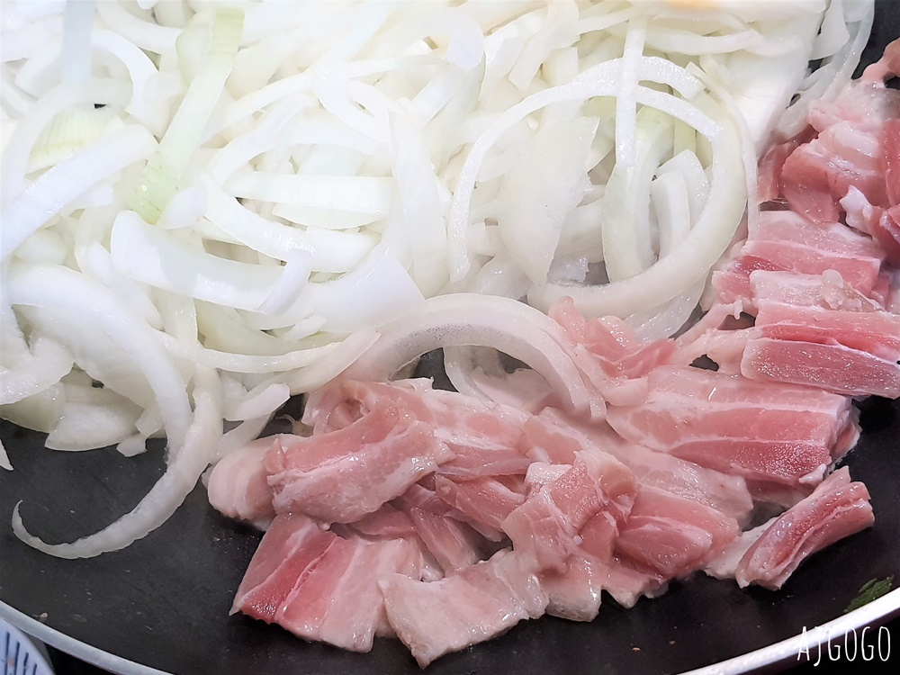 簡單食譜 黑胡椒炒洋蔥豬肉 快速家常菜 洋蔥料理推薦