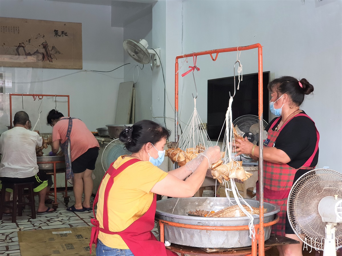 即時熱門文章：北海岸美食 林蜂肉粽 50年餘粽子老店 十八王公吃粽子