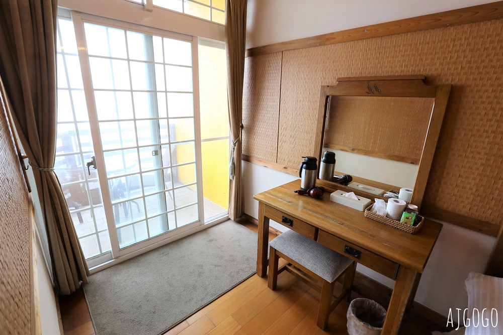 2026清境農場住宿 歐鄉美邸民宿 山景雙人房、早餐 俯瞰老英格蘭莊園的陽台