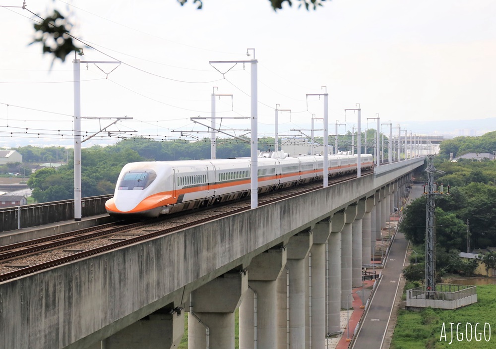 台中景點 水流東高鐵觀景台 近距離高鐵列車 順遊水流東桐花步道