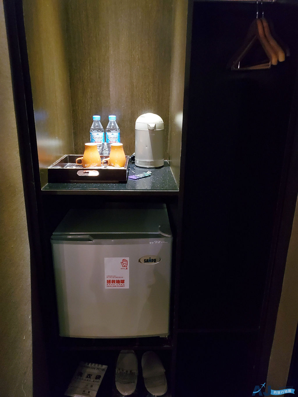 高雄住宿 日光河堤時尚旅店 浪漫雙人房 便宜高雄飯店