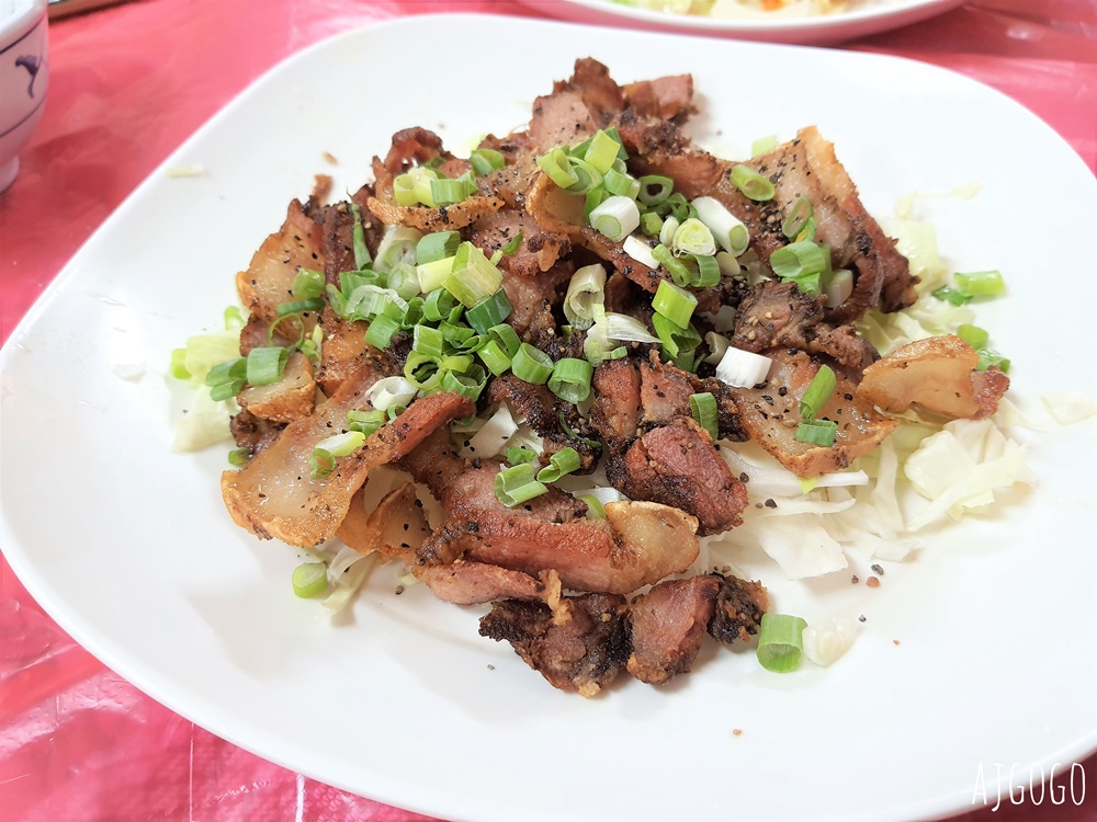 桃園美食 山源小吃店 碳烤山豬肉、蒜泥白肉好吃 拉拉山美食