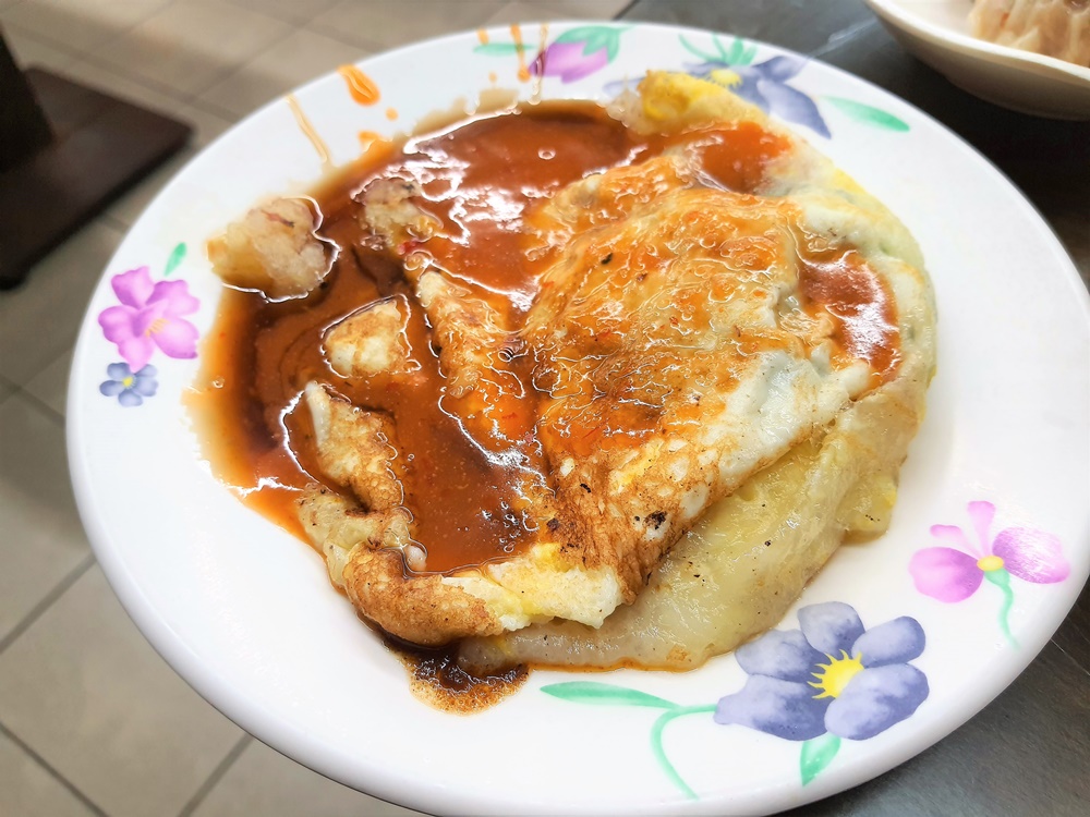 基隆美食 基隆簡家蚵仔煎 蚵仔好新鮮 還有好吃的基隆式燒賣