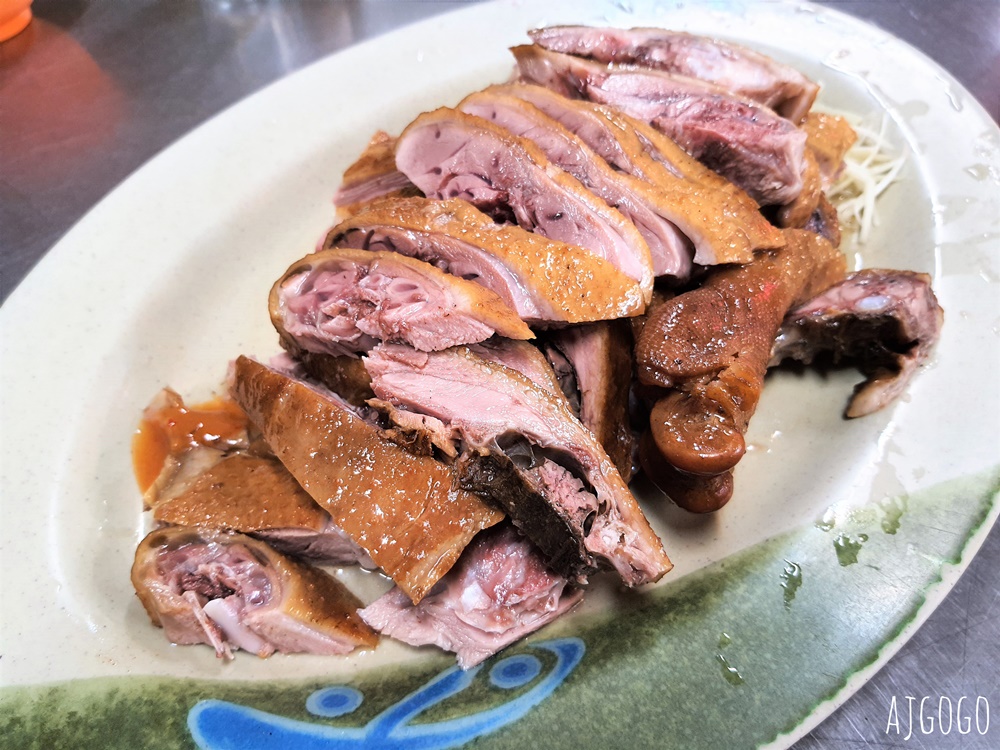 基隆美食 正豐鵝肉專賣店 基隆成功市場旁的好吃熱炒店 也有生魚片喔