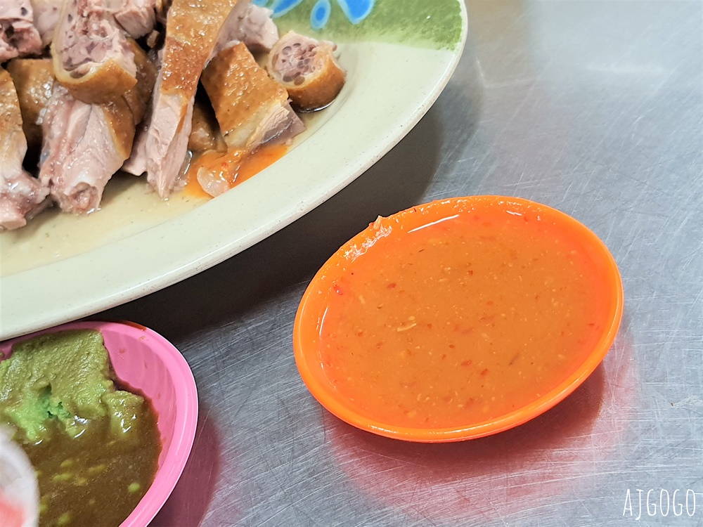 基隆美食 正豐鵝肉專賣店 基隆成功市場旁的好吃熱炒店 也有生魚片喔 基隆美食 正豐鵝肉專賣店 基隆成功市場旁的好吃熱炒店 也有生魚片喔