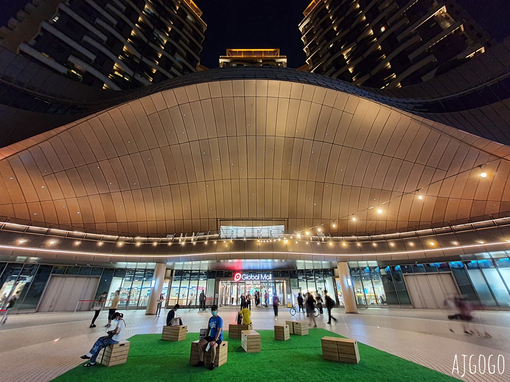 桃園景點 環球購物中心桃園A19 社區型百貨公司 家樂福 停車費