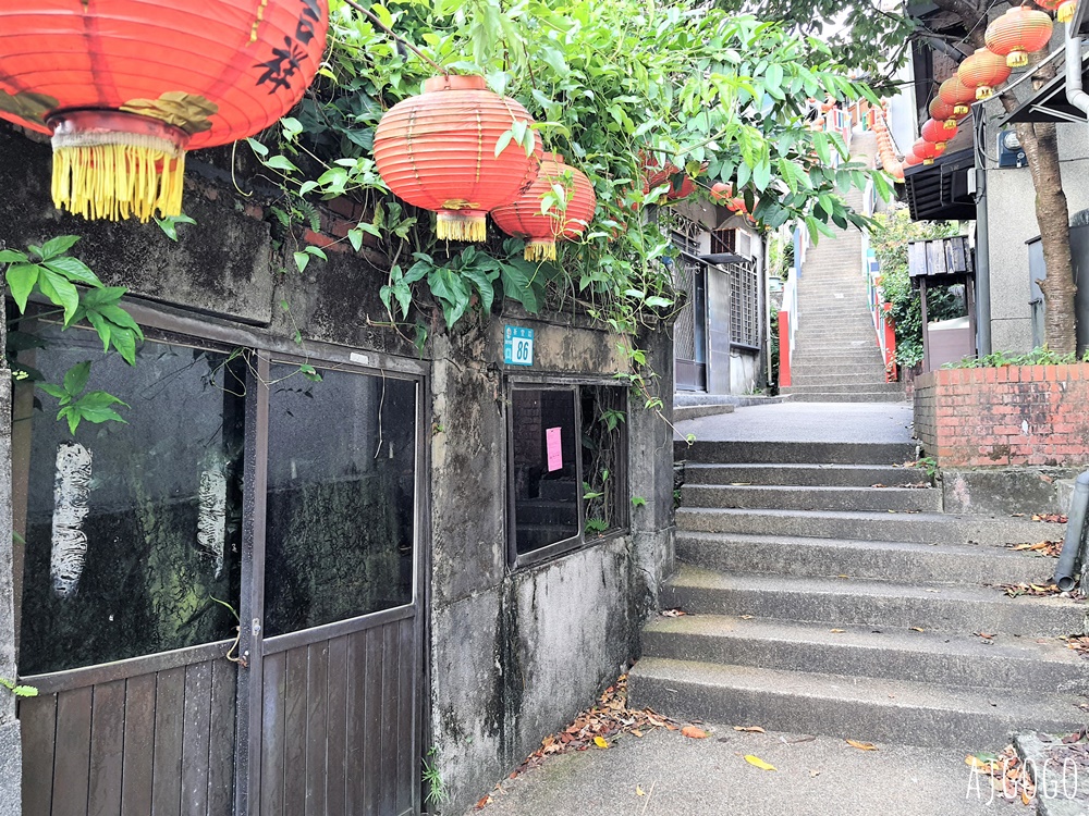 九份 祈堂老街 金瓜石慢遊景點 有別九份喧囂 在這裡找到安靜 停車場