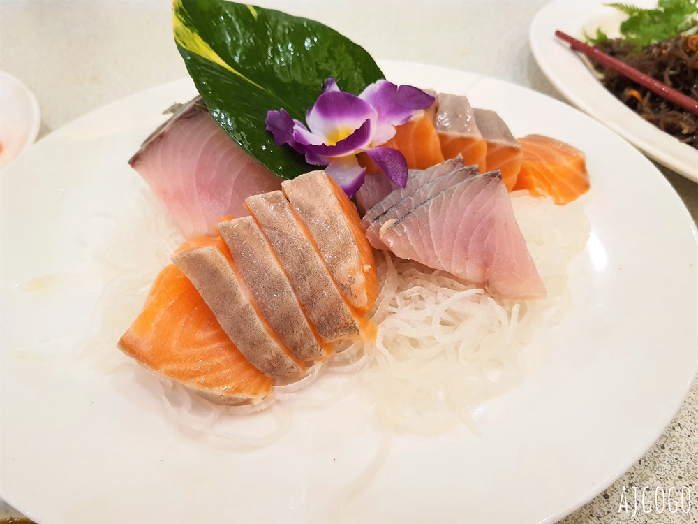 東北角美食 鼻頭阿珠老店活海鮮 假日用餐有低消
