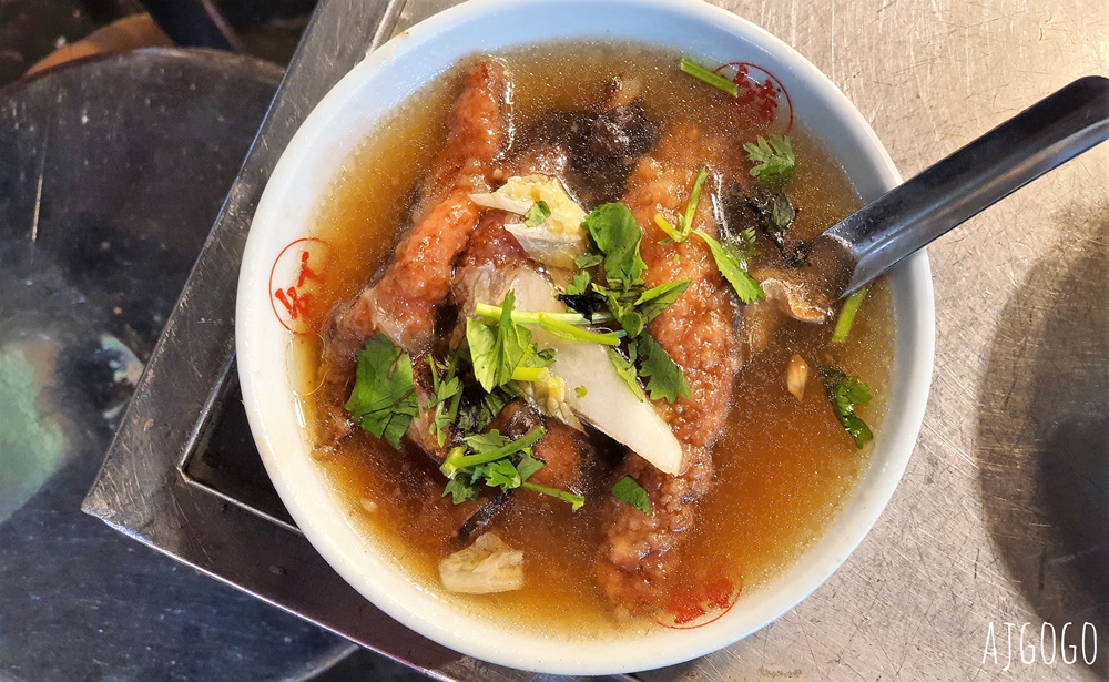 基隆美食 圳記紅燒鰻 廟口夜市美食 魯肉飯是南台灣甜口味 基隆美食 圳記紅燒鰻 廟口夜市美食 魯肉飯是南台灣甜口味