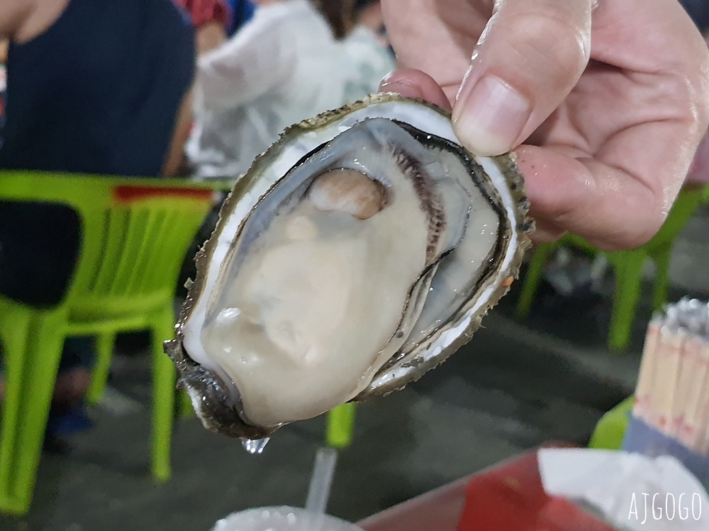 東港美食 東港牛哥海鮮碳烤 熱炒、牡蠣好新鮮 東港晚餐消夜推薦 屏東美食