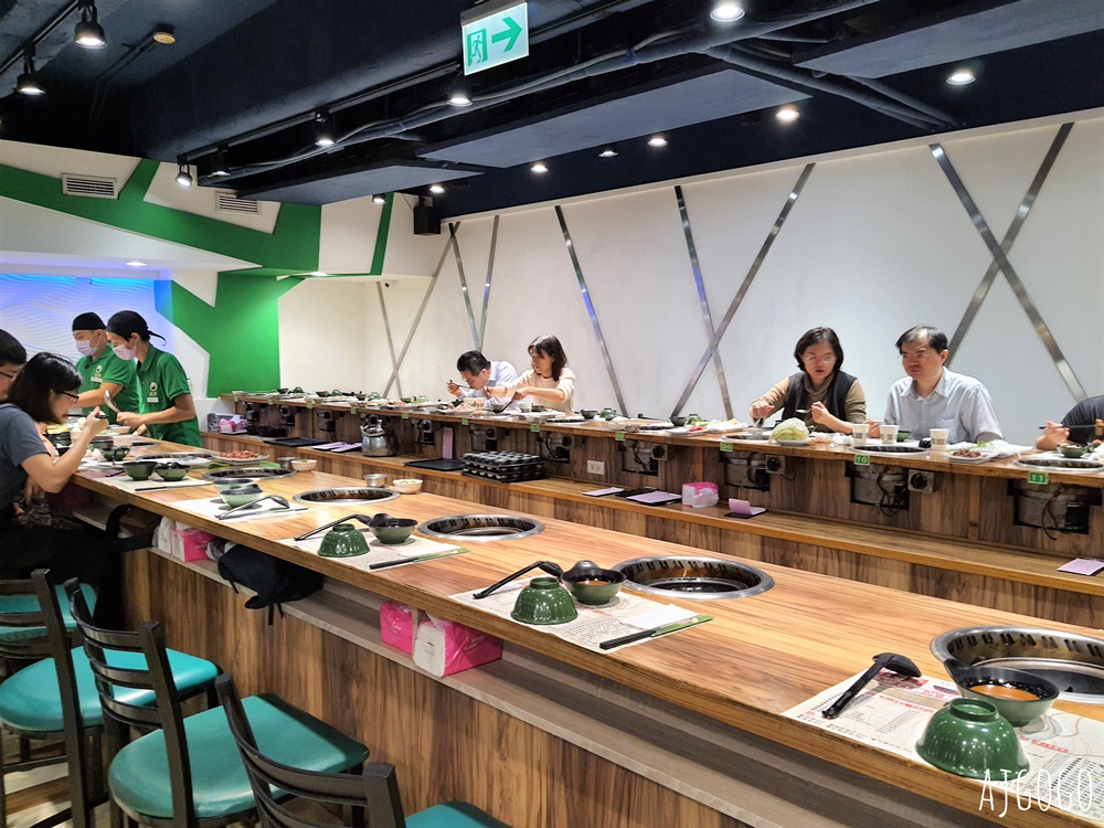 西門町美食 旺角迷你石頭火鍋 西門町超人氣火鍋店