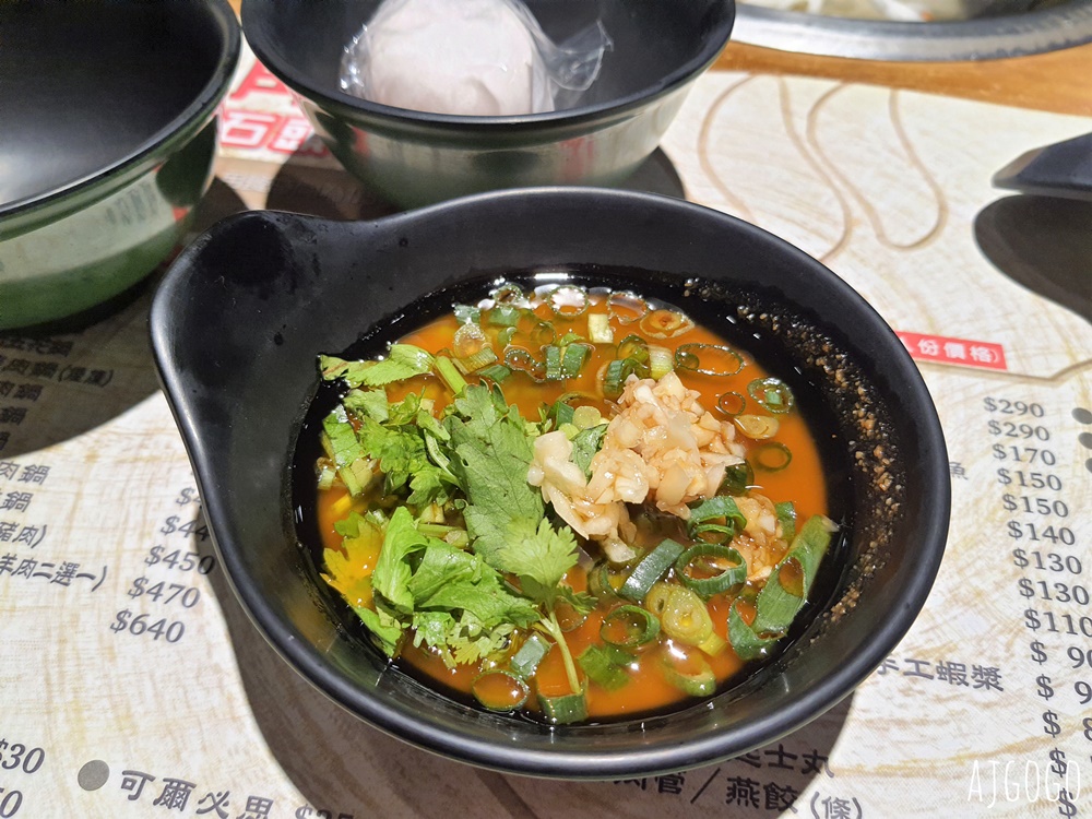 西門町美食 旺角迷你石頭火鍋 西門町超人氣火鍋店