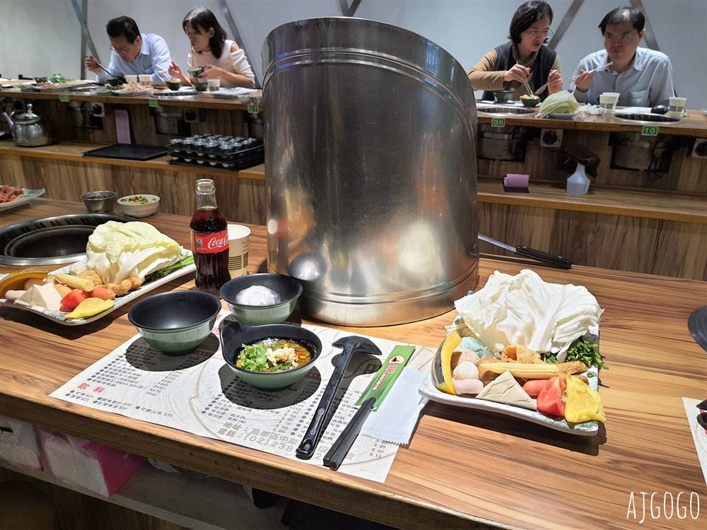 西門町美食 旺角迷你石頭火鍋 西門町超人氣火鍋店