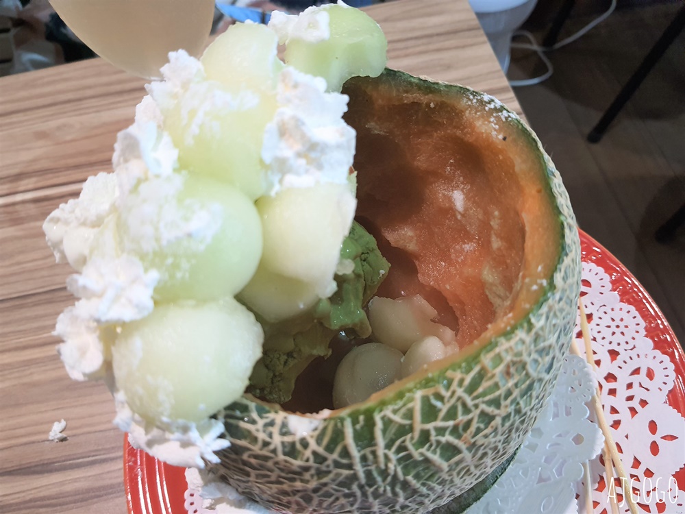 屏東美食 康定拾八 WKitchen 半殘哈密瓜鬆餅 正面天堂、背面地獄 屏東美食 康定拾八 WKitchen 半殘哈密瓜鬆餅 正面天堂、背面地獄