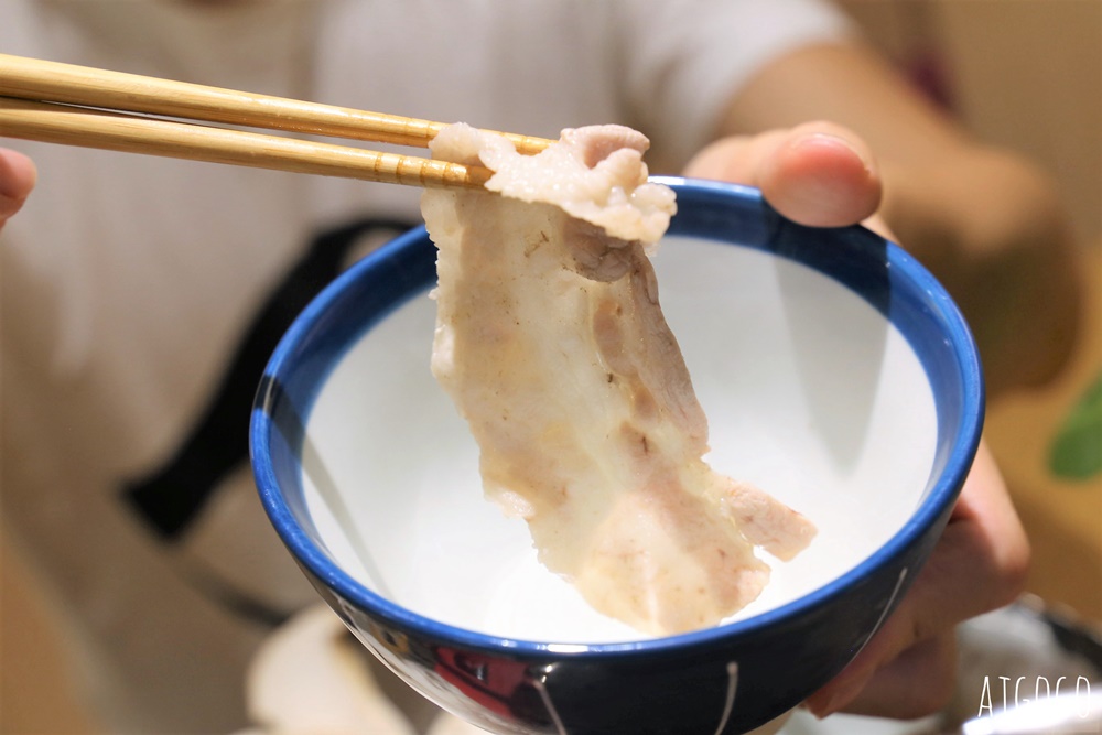 火鍋宅配 在家吃松阪火鍋組 台灣豬肉送到家 還有好喝的養生藥膳龍骨湯組 火鍋宅配 在家吃松阪火鍋組 台灣豬肉送到家 還有好喝的養生藥膳龍骨湯組