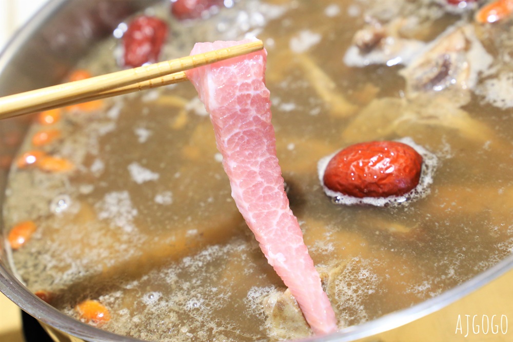 火鍋宅配 在家吃松阪火鍋組 台灣豬肉送到家 還有好喝的養生藥膳龍骨湯組