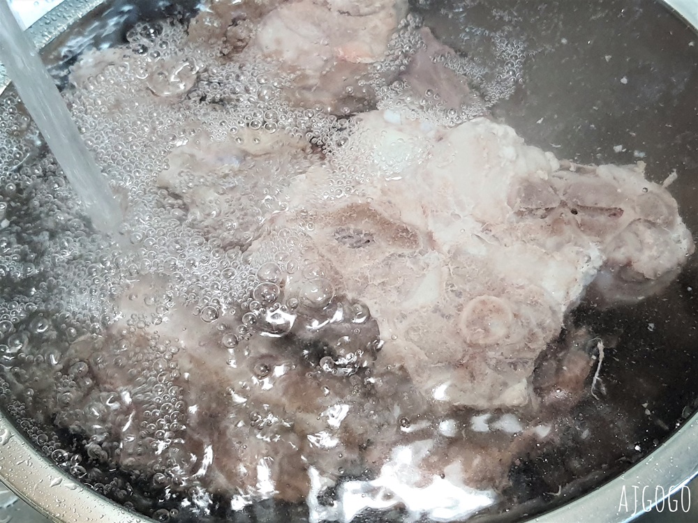 火鍋宅配 在家吃松阪火鍋組 台灣豬肉送到家 還有好喝的養生藥膳龍骨湯組 火鍋宅配 在家吃松阪火鍋組 台灣豬肉送到家 還有好喝的養生藥膳龍骨湯組