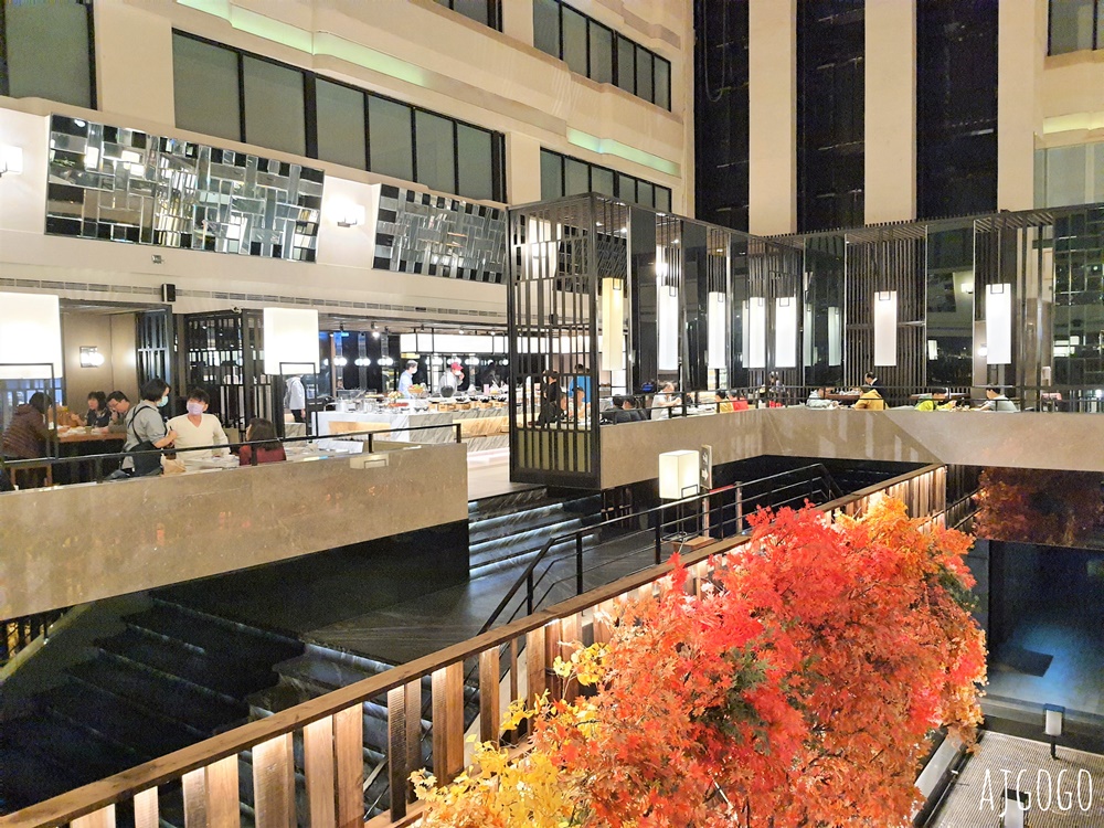 2026西門町美食 魅麗海 中庭餐廳 德立莊店 牛排、雞排、豬排+自助沙拉吧吃到飽 台北美食