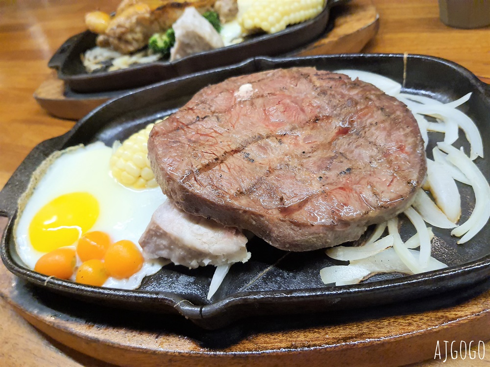 2026西門町美食 魅麗海 中庭餐廳 德立莊店 牛排、雞排、豬排+自助沙拉吧吃到飽 台北美食