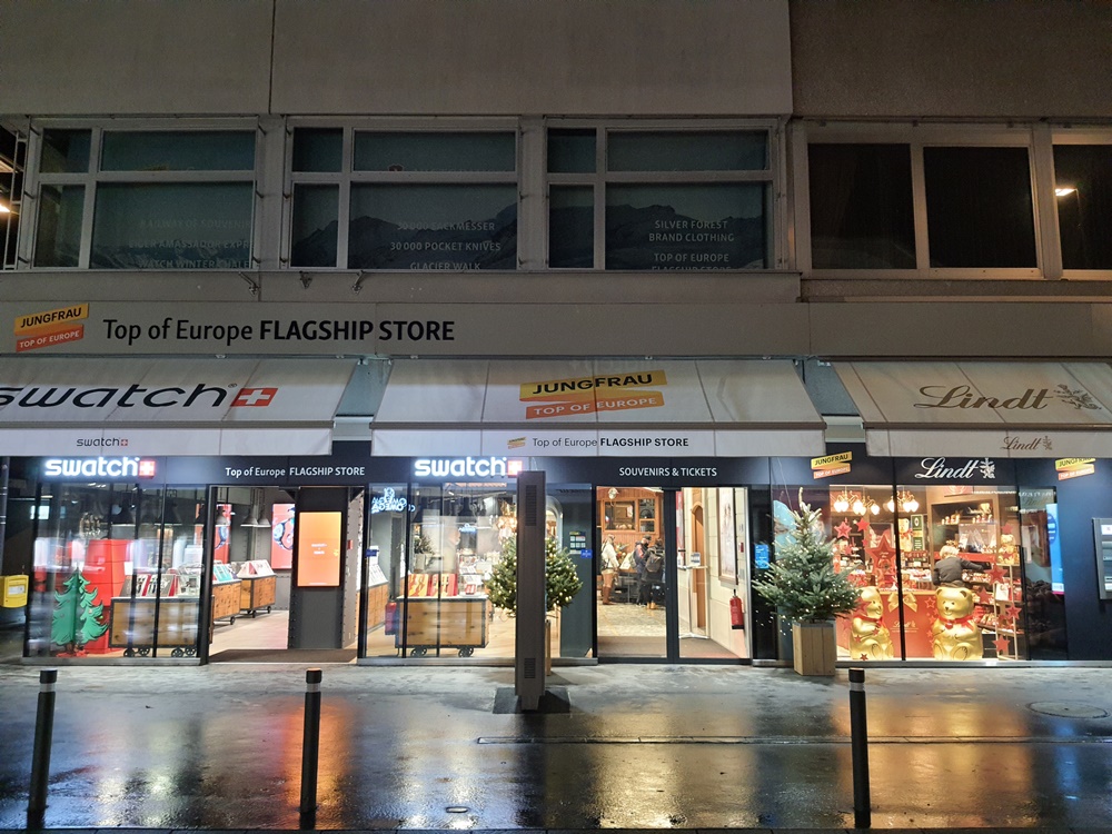 2026瑞士旅遊 少女峰紀念品旗艦店 因特拉肯市區 Top of Europe Flagship Store 2026瑞士旅遊 少女峰紀念品旗艦店 因特拉肯市區 Top of Europe Flagship Store