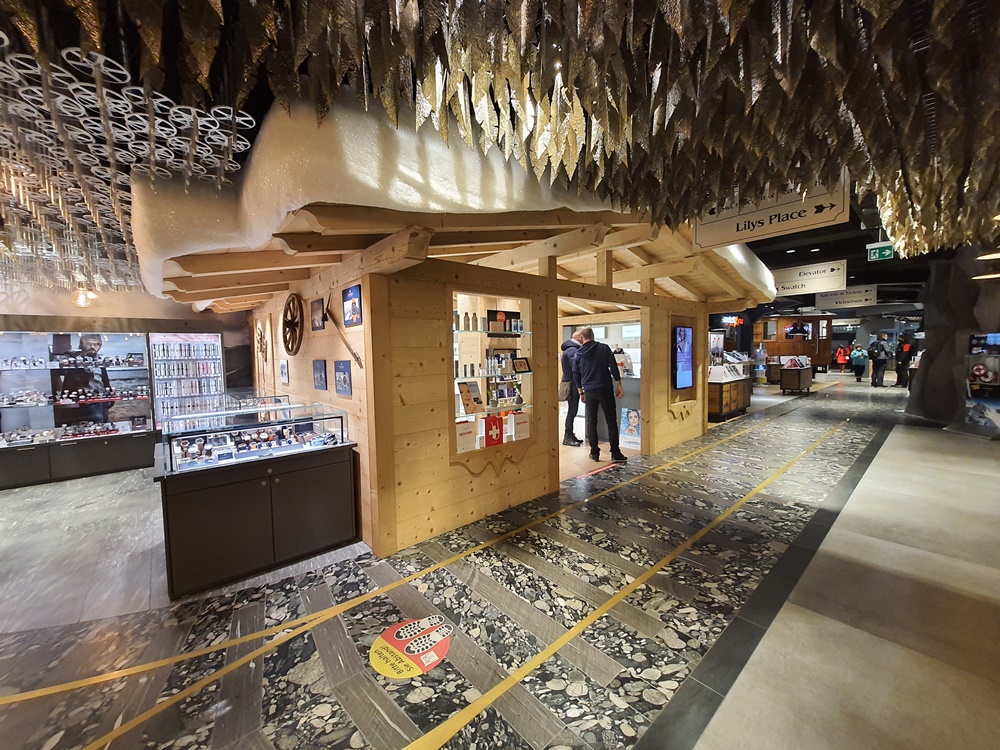 2026瑞士旅遊 少女峰紀念品旗艦店 因特拉肯市區 Top of Europe Flagship Store