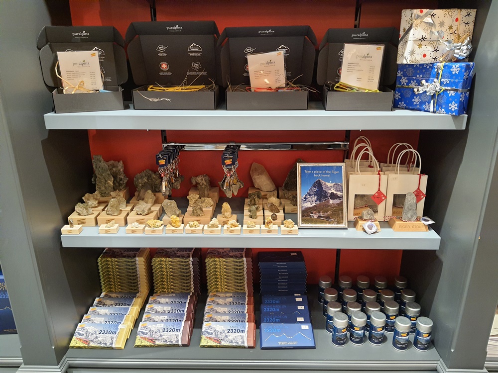 2026瑞士旅遊 少女峰紀念品旗艦店 因特拉肯市區 Top of Europe Flagship Store 2026瑞士旅遊 少女峰紀念品旗艦店 因特拉肯市區 Top of Europe Flagship Store
