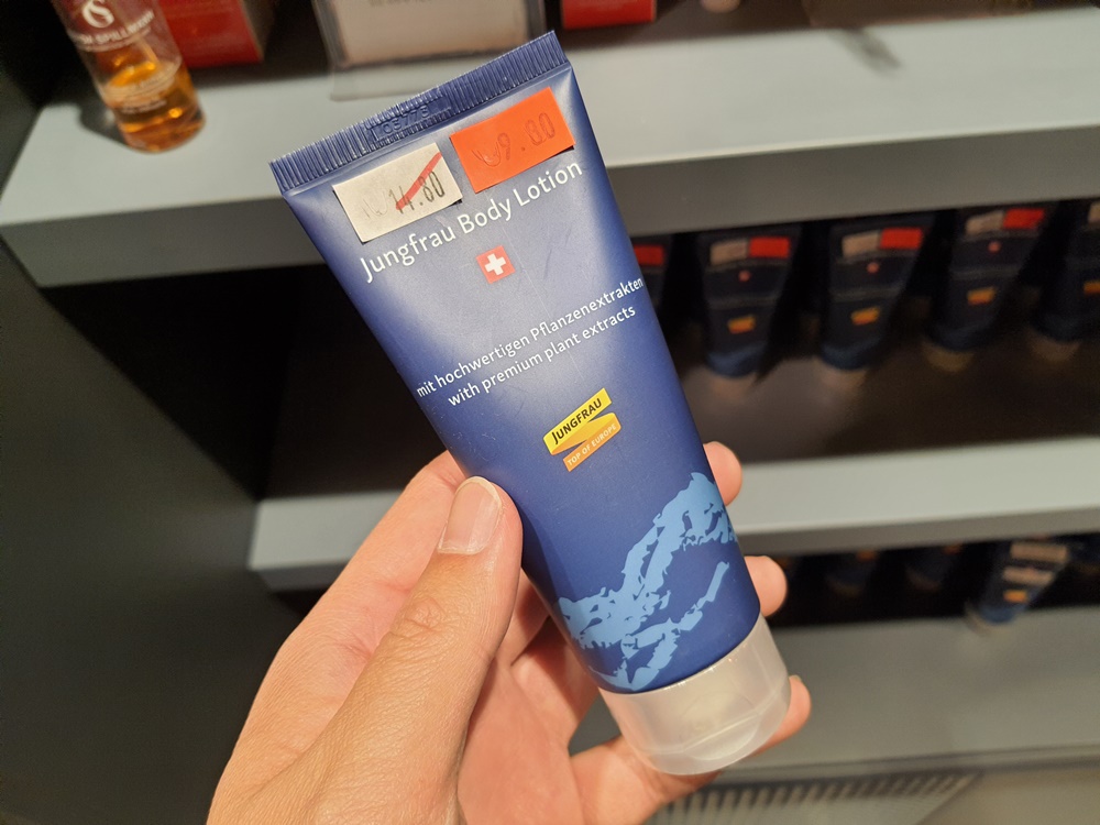 2026瑞士旅遊 少女峰紀念品旗艦店 因特拉肯市區 Top of Europe Flagship Store 2026瑞士旅遊 少女峰紀念品旗艦店 因特拉肯市區 Top of Europe Flagship Store