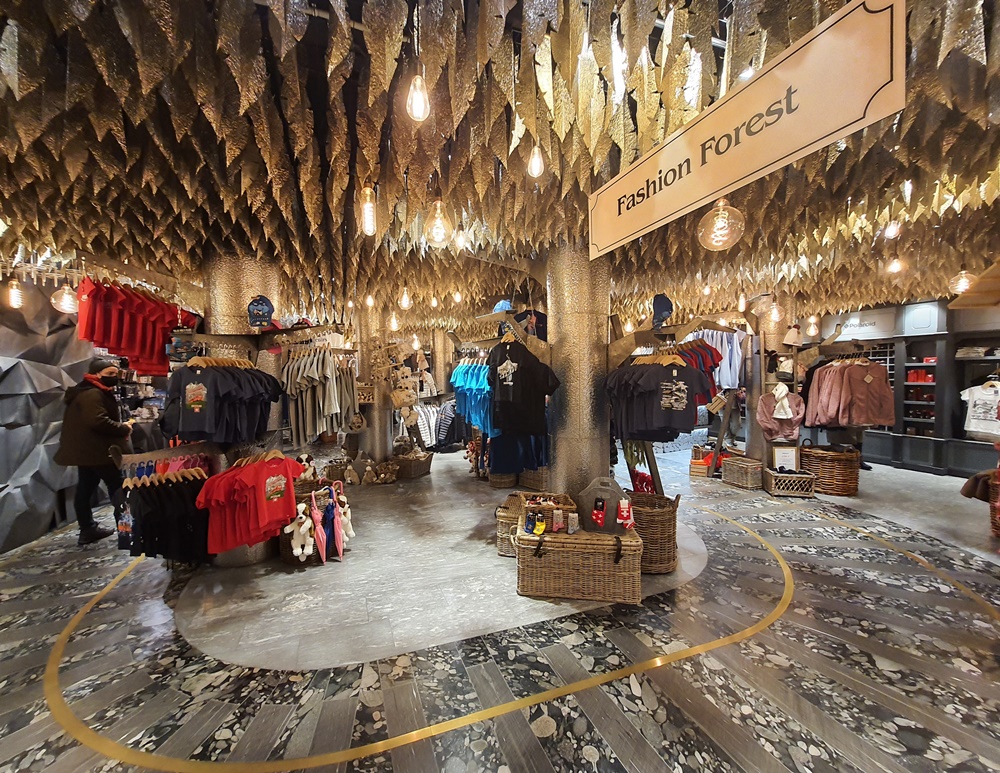 2026瑞士旅遊 少女峰紀念品旗艦店 因特拉肯市區 Top of Europe Flagship Store 2026瑞士旅遊 少女峰紀念品旗艦店 因特拉肯市區 Top of Europe Flagship Store