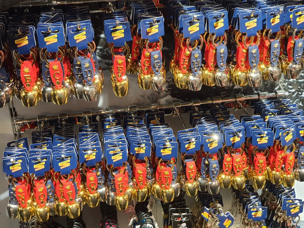 2026瑞士旅遊 少女峰紀念品旗艦店 因特拉肯市區 Top of Europe Flagship Store