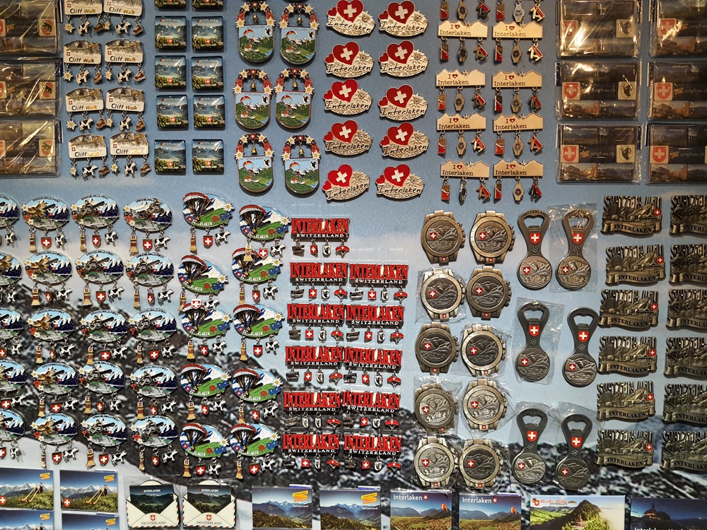 2026瑞士旅遊 少女峰紀念品旗艦店 因特拉肯市區 Top of Europe Flagship Store 2026瑞士旅遊 少女峰紀念品旗艦店 因特拉肯市區 Top of Europe Flagship Store