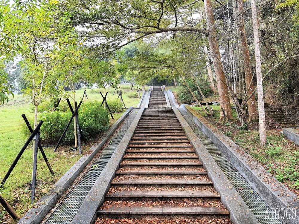 嘉義景點 太興岩步道 嘉義梅山懶人級茶園步道 全長僅600公尺 停車場