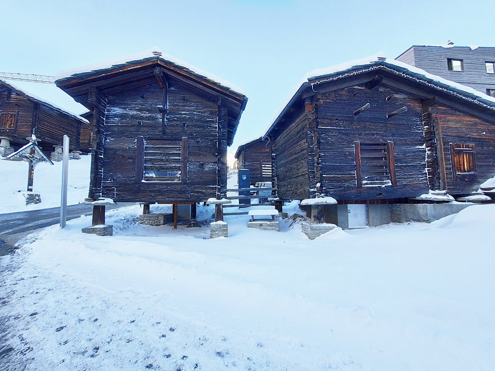 瑞士薩斯費 Saas Fee 4千公尺高山環抱的冰河故鄉 交通、景點 瑞士旅遊推薦