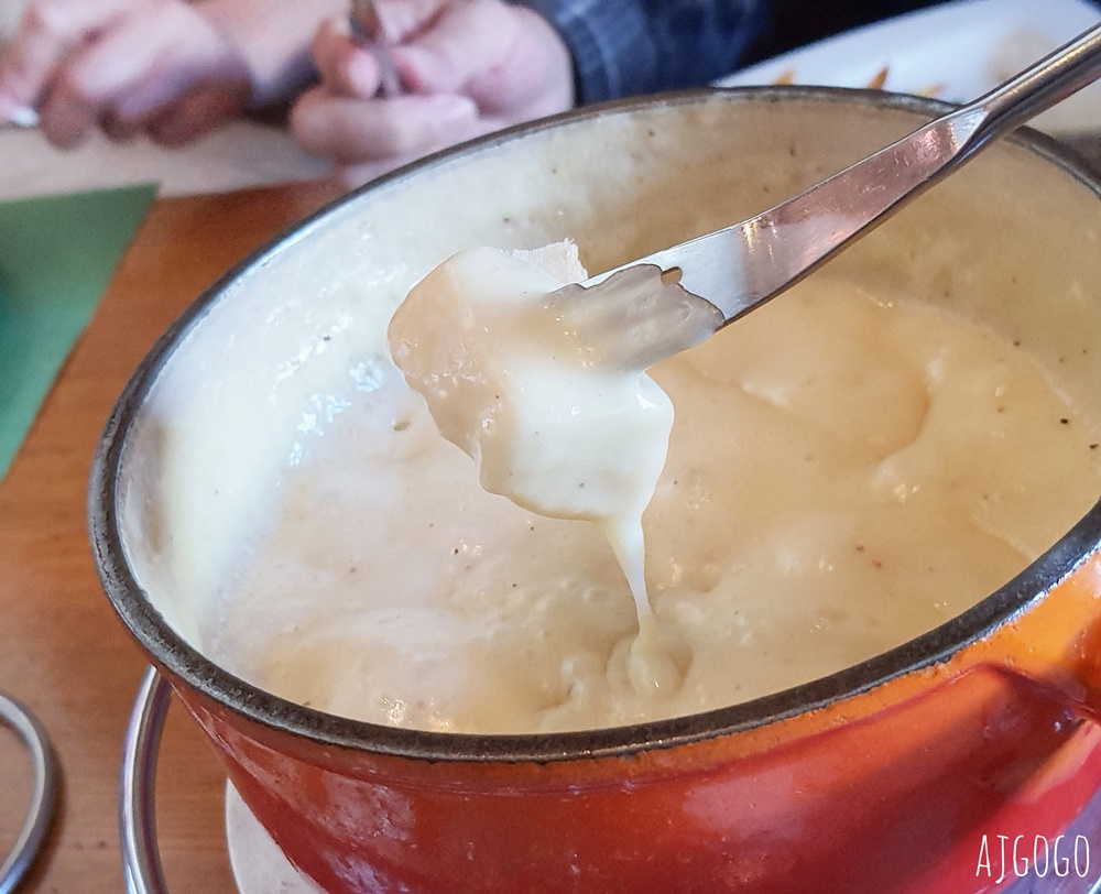 瑞士旅遊 薩斯費美食 Restaurant Zur Mühle 奧運滑雪金牌開的餐廳 起司火鍋、藍帶肉排好吃