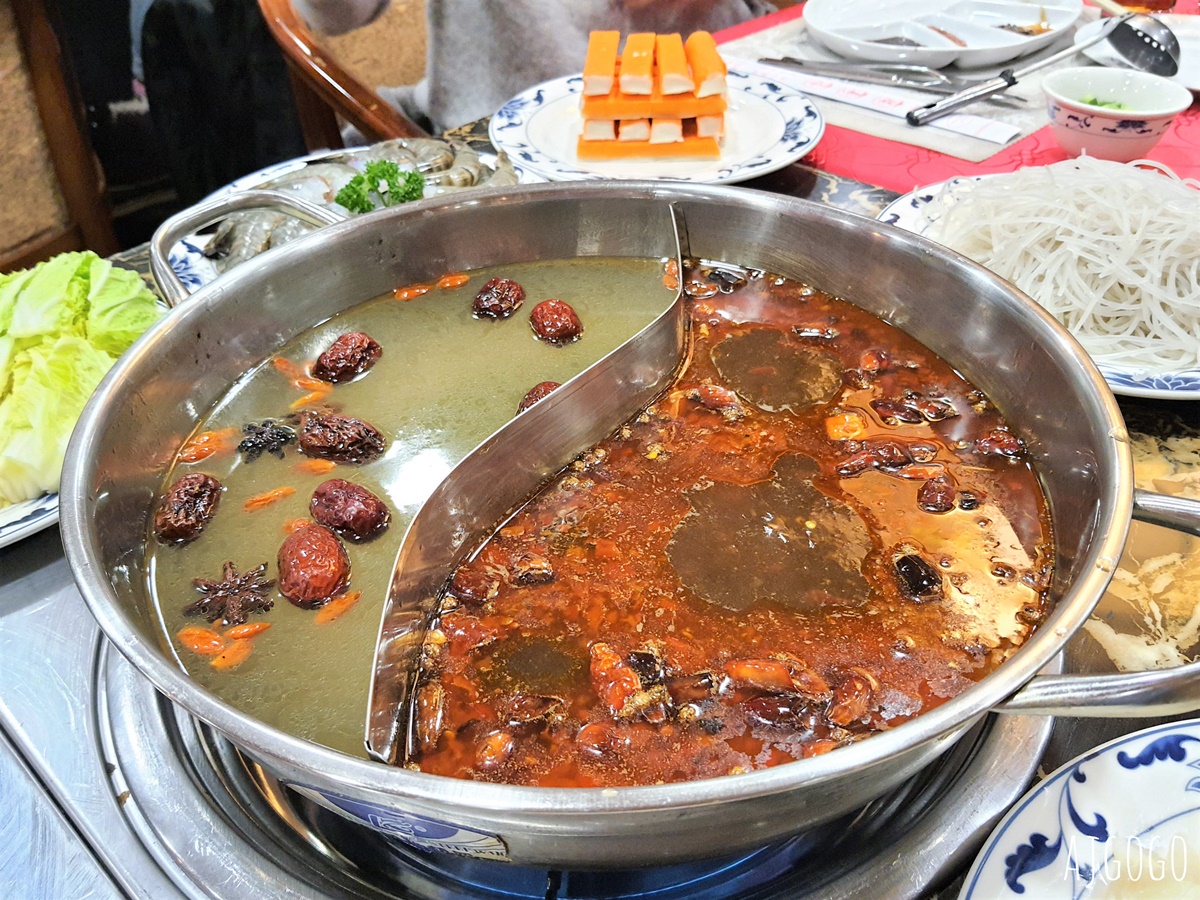 瑞士洛伊克巴德美食 Restaurant Canaan 迦南精緻中國菜 麻辣火鍋、烤鴨、中式熱炒 瑞士旅遊推薦 @AJ的旅行地圖