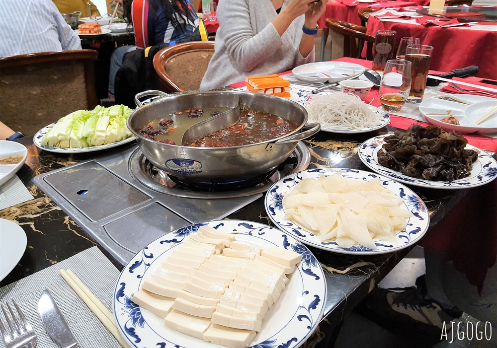 瑞士洛伊克巴德美食 Restaurant Canaan 迦南精緻中國菜 麻辣火鍋、烤鴨、中式熱炒 瑞士旅遊推薦