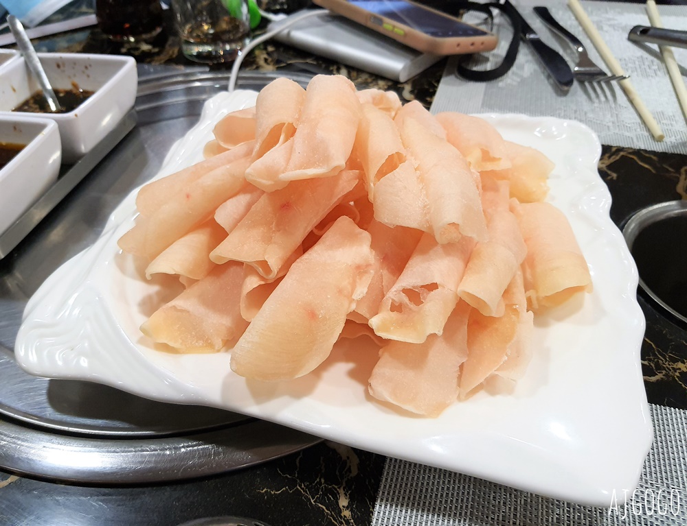 瑞士洛伊克巴德美食 Restaurant Canaan 迦南精緻中國菜 麻辣火鍋、烤鴨、中式熱炒 瑞士旅遊推薦