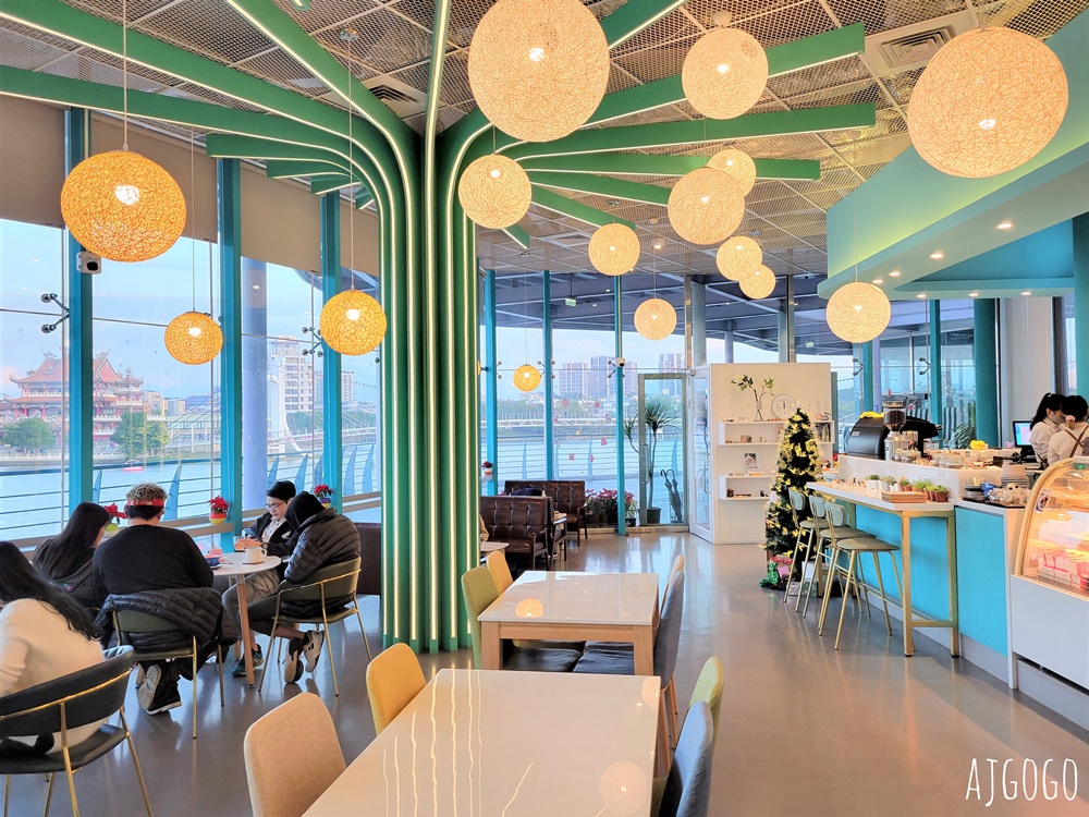 桃園美食 龍咖啡 龍潭大池旁的湖景咖啡廳 喝下午茶的好地方 寵物友善