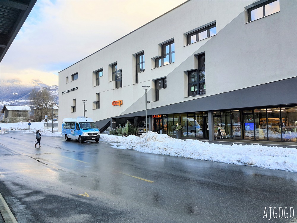 瑞士旅遊 洛伊克巴德溫泉區 Leukerbad Thermal bath 策馬特近郊泡溫泉的好地方