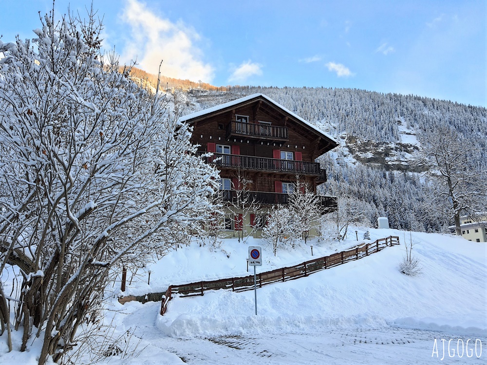 瑞士旅遊 洛伊克巴德溫泉區 Leukerbad Thermal bath 策馬特近郊泡溫泉的好地方
