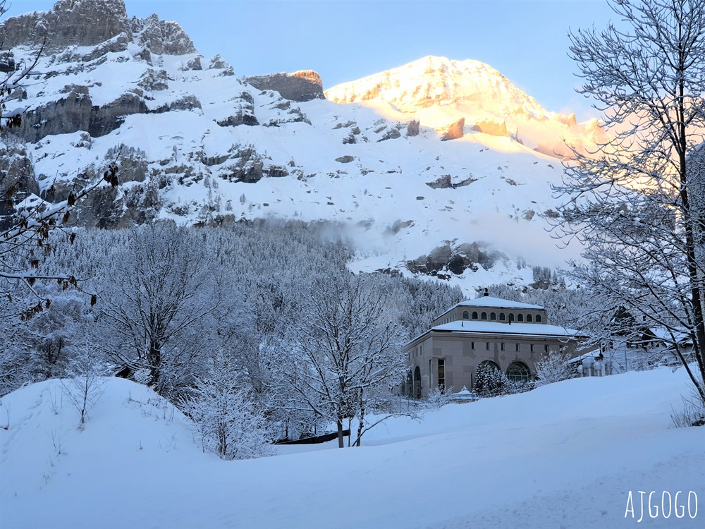 瑞士旅遊 洛伊克巴德溫泉區 Leukerbad Thermal bath 策馬特近郊泡溫泉的好地方