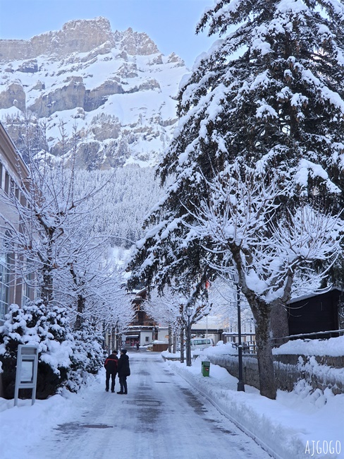 瑞士旅遊 洛伊克巴德溫泉區 Leukerbad Thermal bath 策馬特近郊泡溫泉的好地方