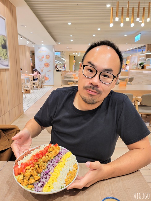 桃園美食 Woosa屋莎鬆餅屋 桃園新光站前店 莓果塔冰淇淋鬆餅、起司瀑布和牛堡好吃