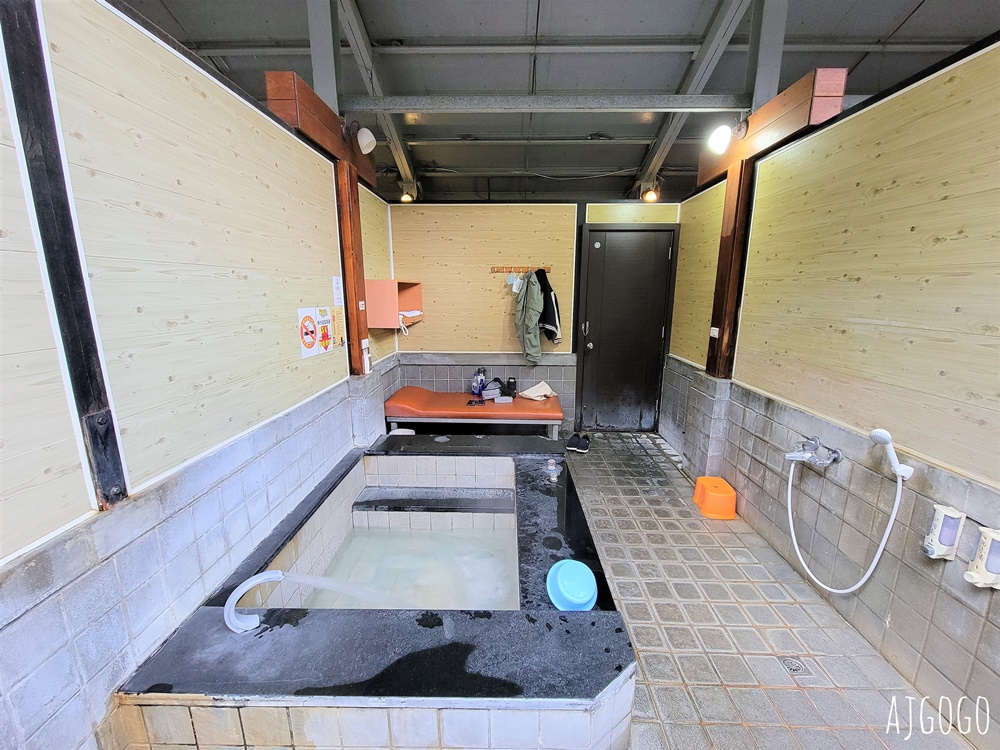 2026烏來溫泉 烏來名湯溫泉會館 半露天雙人湯屋 桶後溪水聲中享受溫泉 免費停車場、接駁車 烏來一日遊