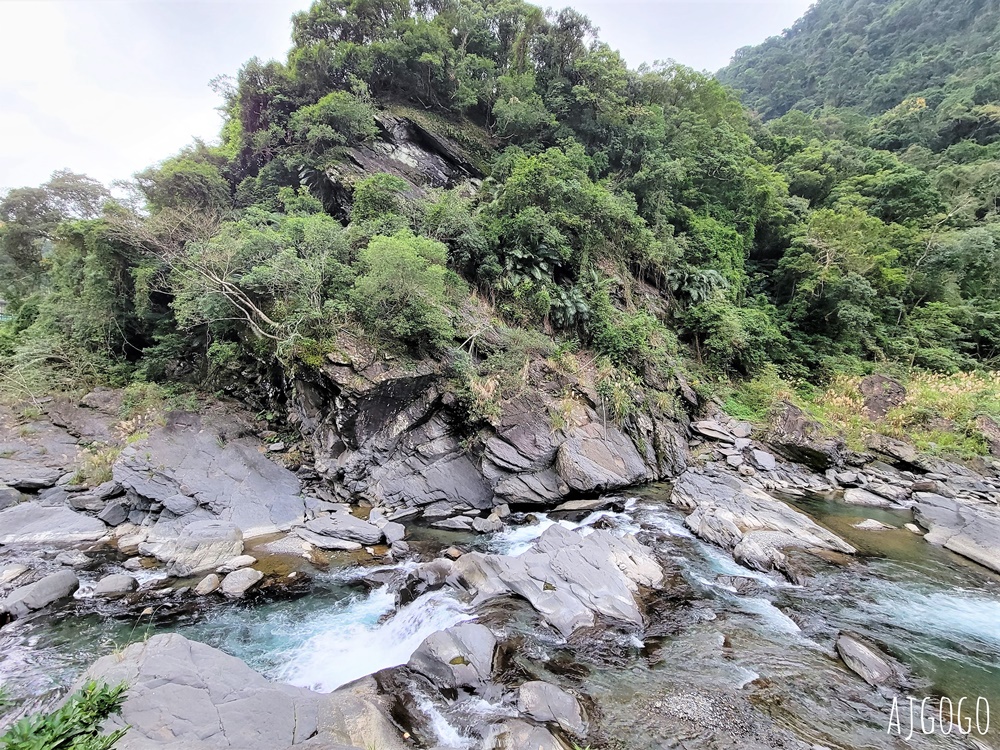 2026烏來溫泉 烏來名湯溫泉會館 半露天雙人湯屋 桶後溪水聲中享受溫泉 免費停車場、接駁車 烏來一日遊 2026烏來溫泉 烏來名湯溫泉會館 半露天雙人湯屋 桶後溪水聲中享受溫泉 免費停車場、接駁車 烏來一日遊