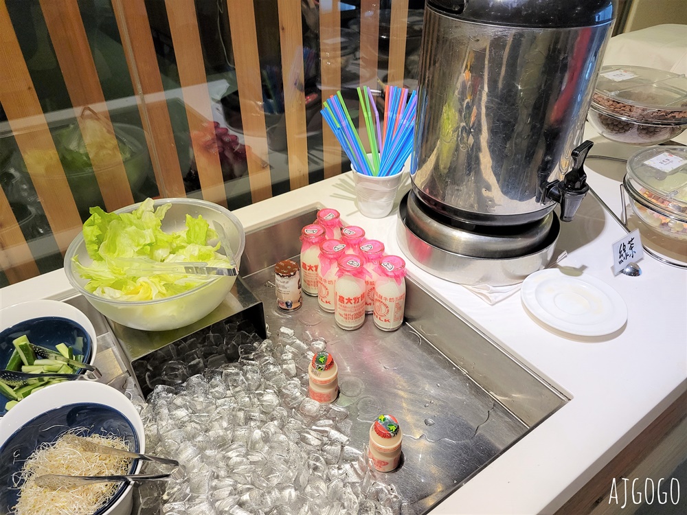 2026高雄住宿 樹屋旅店 早餐、游泳池、停車場、雙人房 高雄飯店