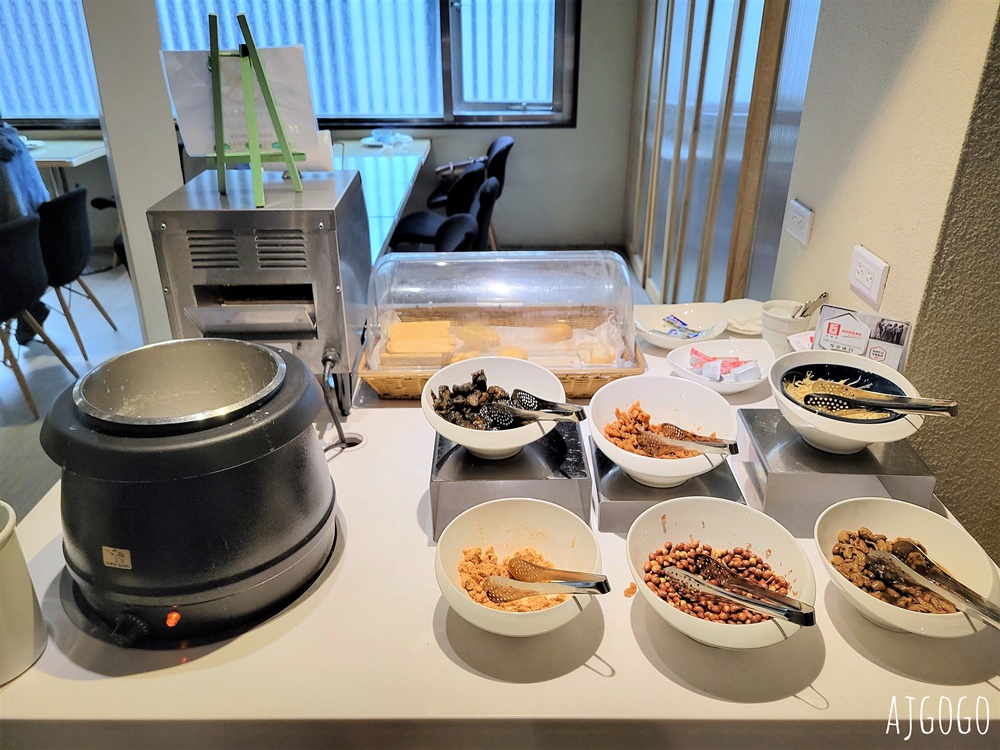 2026高雄住宿 樹屋旅店 早餐、游泳池、停車場、雙人房 高雄飯店